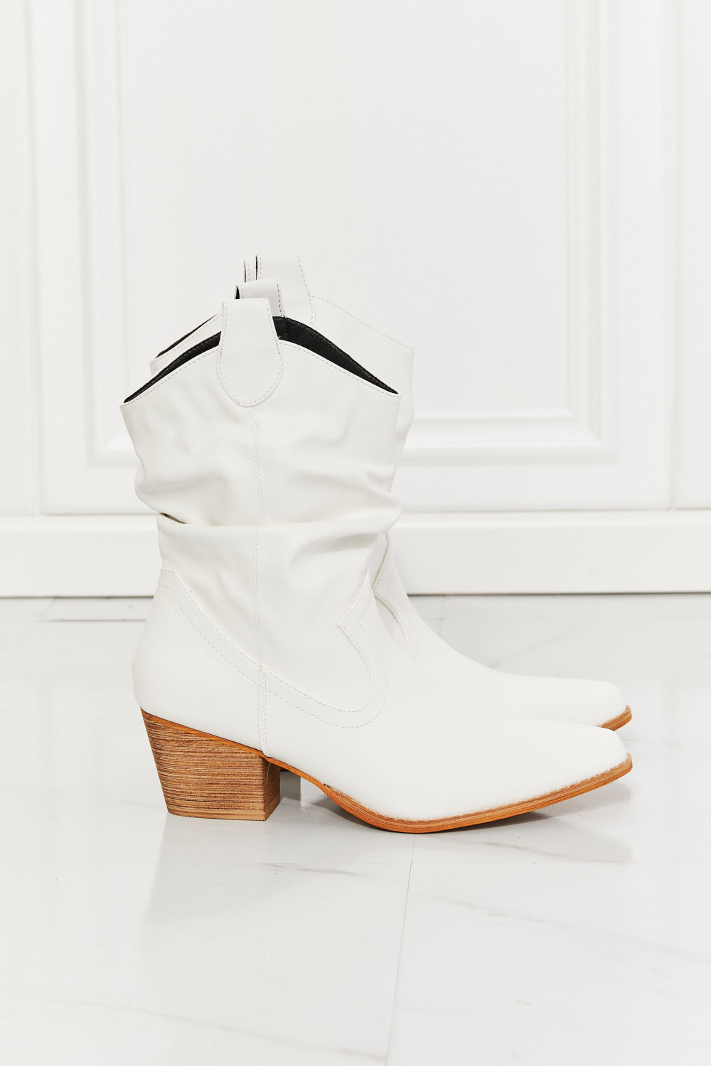 Better in Texas Scrunch Cowboy Boots in White 