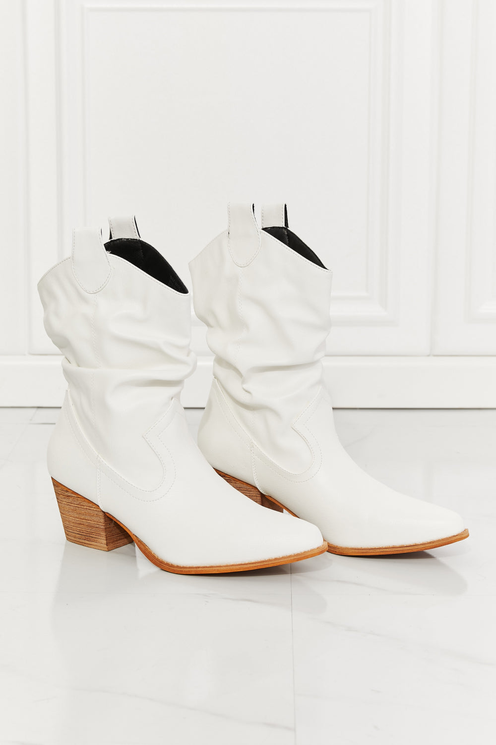 Better in Texas Scrunch Cowboy Boots in White 